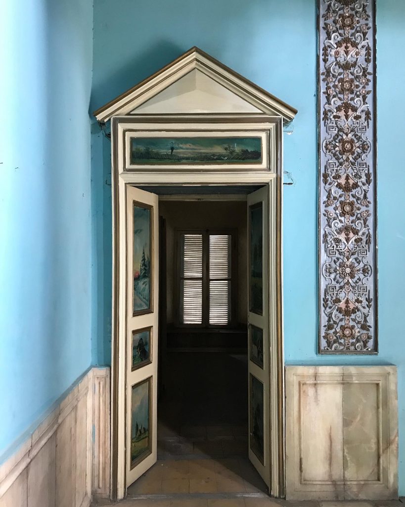 تالار پروانه در خانه‌ی میرزا حسن مستوفی‌الممالک در سنگلج